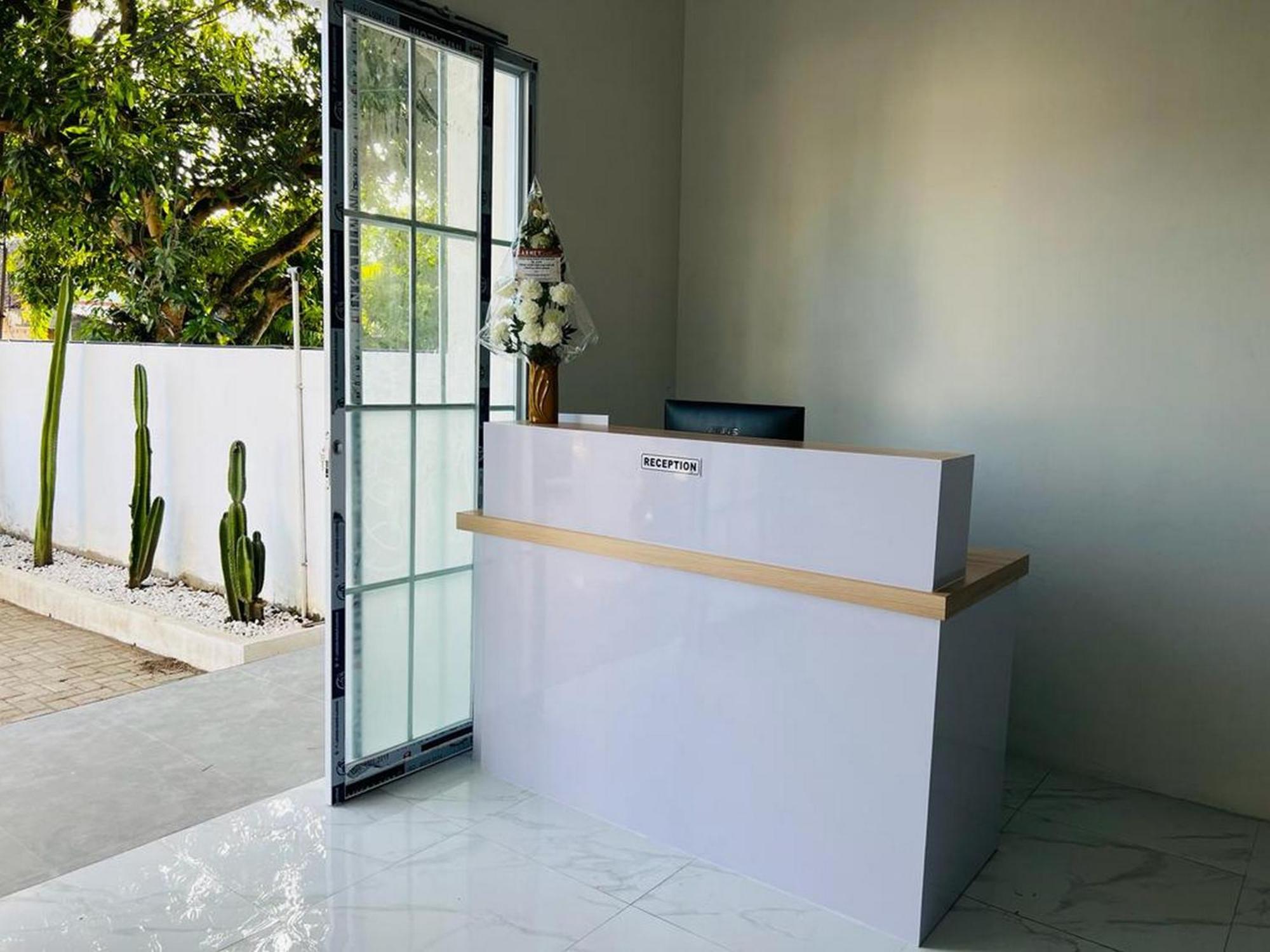 Urbanview Hotel Nimara Ngawi By Reddoorz Eksteriør billede